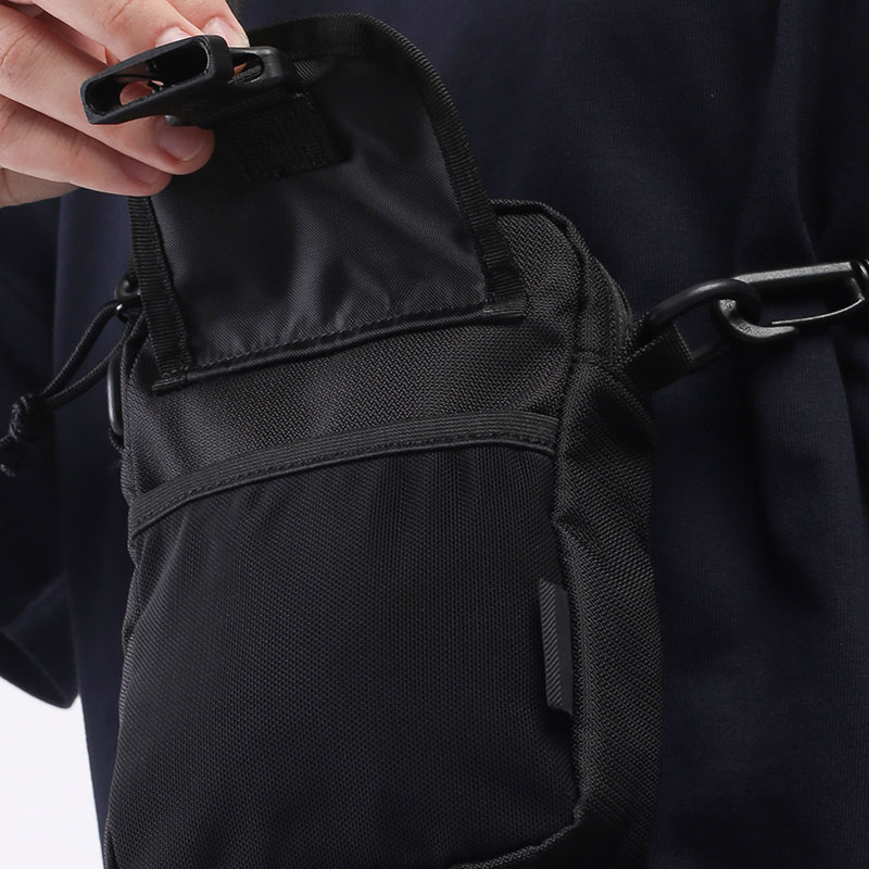  черная сумка Carhartt WIP Delta Shoulder Pouch I028153-black - цена, описание, фото 4